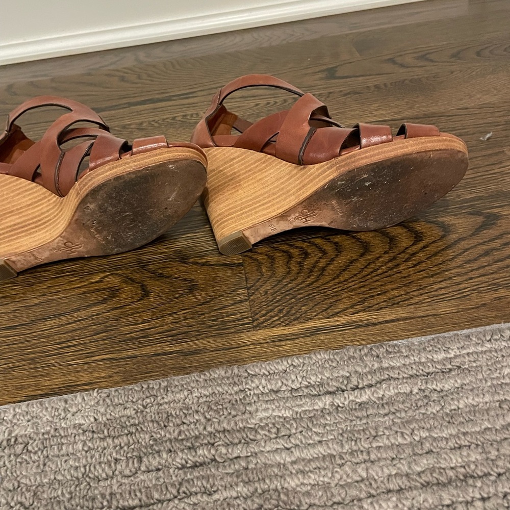 Cole Haan wedge heal sandals - Picture 5 of 6